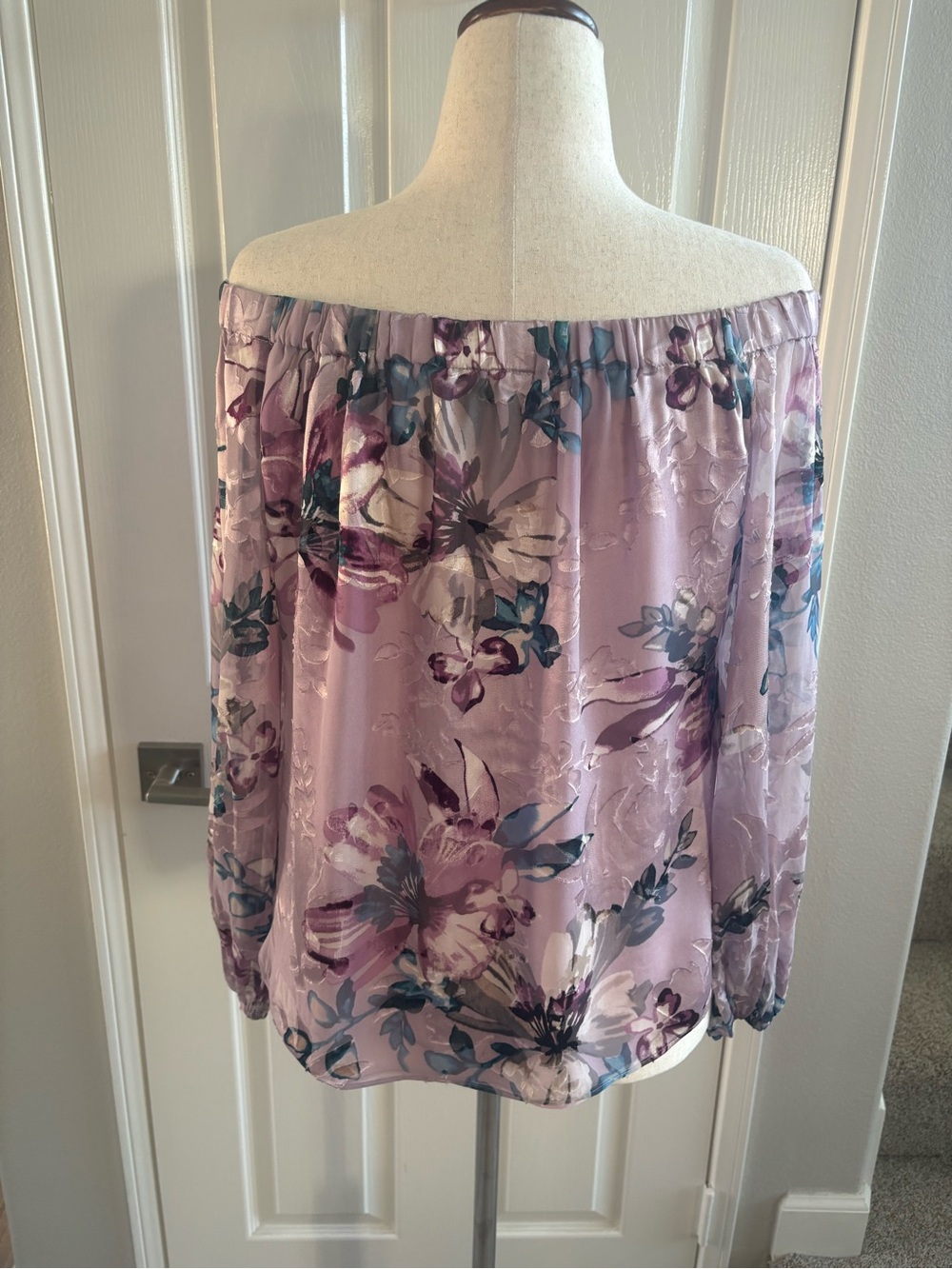 WHBM | Floral Off the Shoulder Blouse | Sz M | VGC - Picture 3 of 5